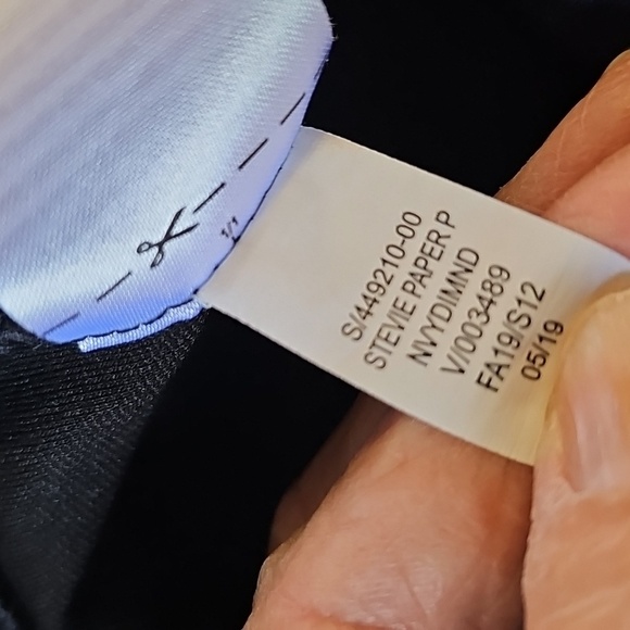 Old Navy Black and Red Dress Pants. Stretch. Old Navy (Strvie) Large - Picture 6 of 7